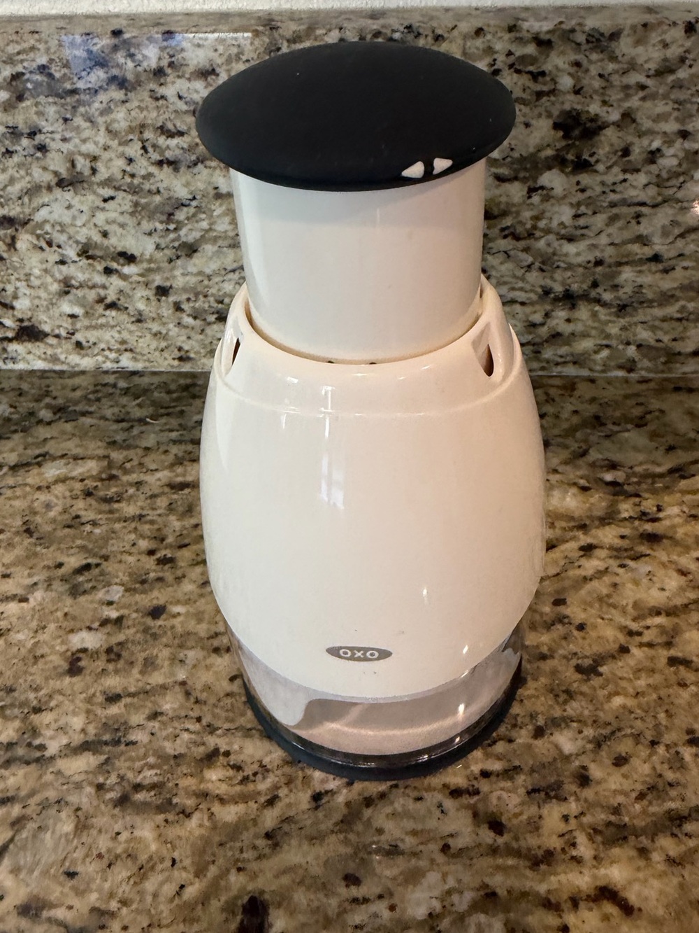OXO White and Black Manual Food Chopper